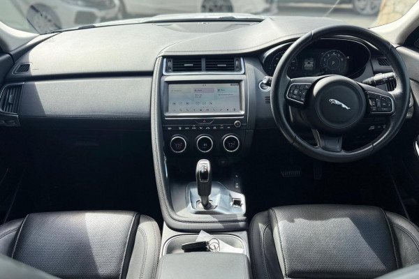 2019 Jaguar E-PACE X540 P250 SE SUV Image 9