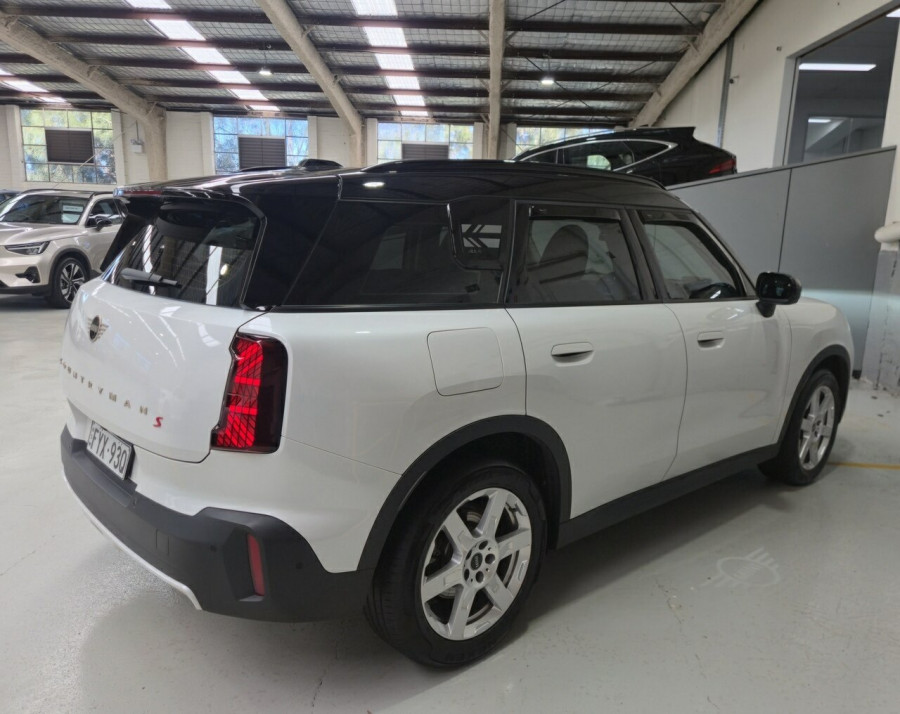 2024 MINI Countryman U25 S Classic Wagon Image 5