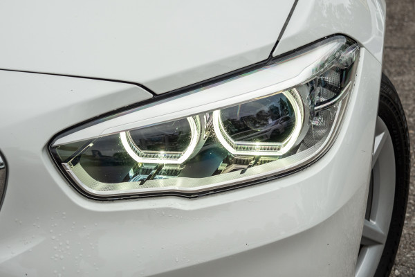2017 BMW 1 Series 118i Sport Line Hatch Image 19