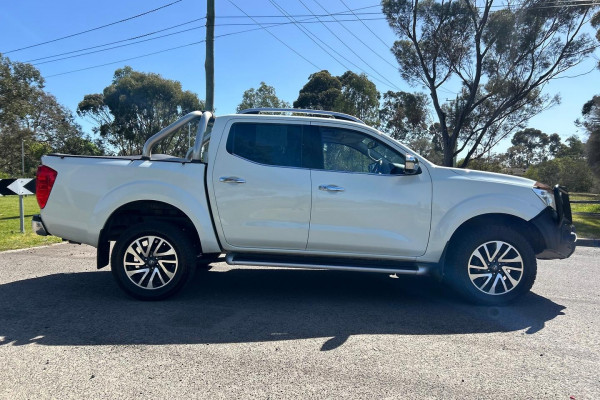 2019 Nissan Navara D23 Series 3 ST-X King Cab Pickup Image 9