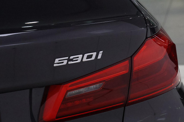 2017 BMW 5 Series G30 530i M Sport Sedan image 4
