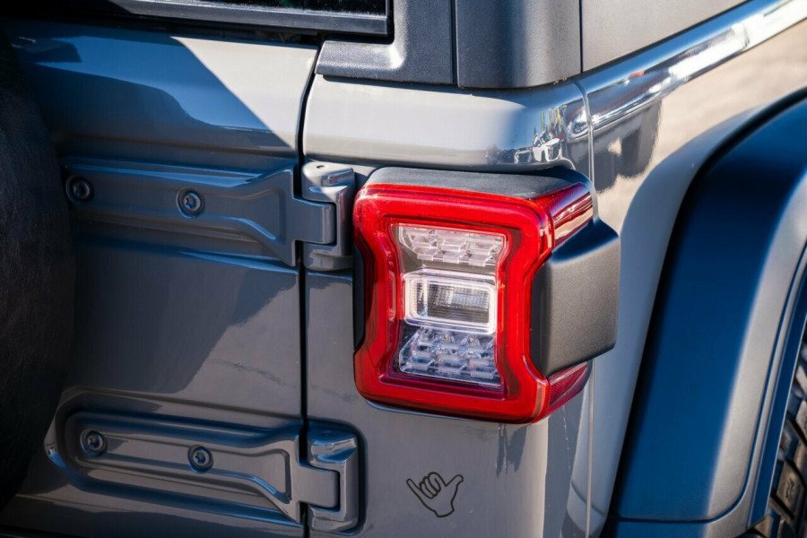 2022 Jeep Wrangler JL Rubicon SUV Image 7