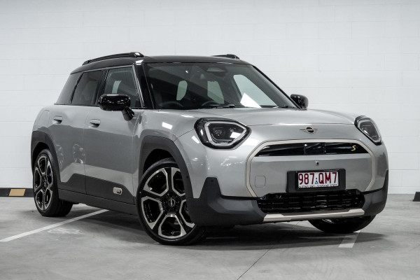 MINI Aceman SE Favoured J05