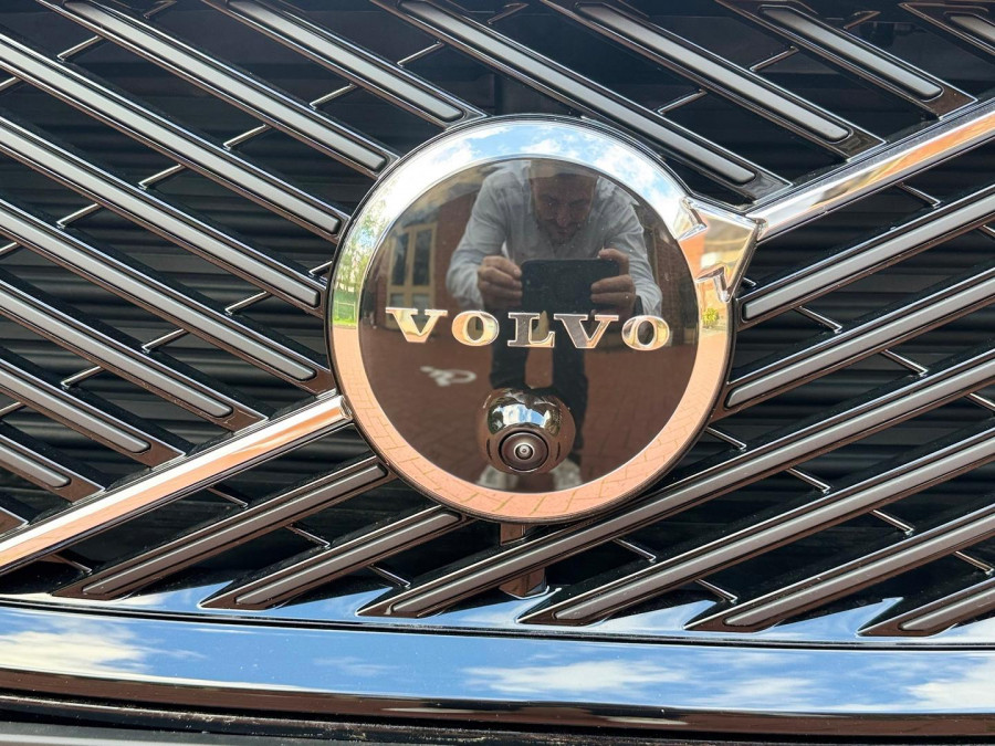 2025 Volvo XC60 UZ Plus T8 Plug-in Hybrid SUV Image 21