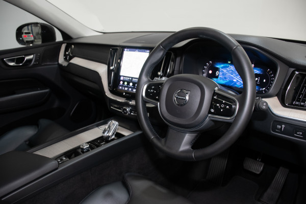 2021 Volvo XC60 UZ B5 Inscription SUV image 16