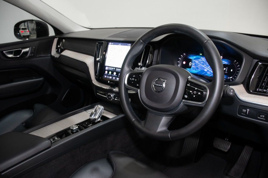 2021 Volvo XC60 UZ B5 Inscription SUV Image 16