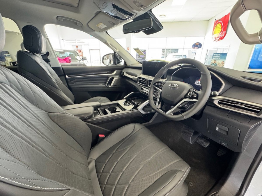 2025 LDV D90 SV9A Executive SUV Image 12