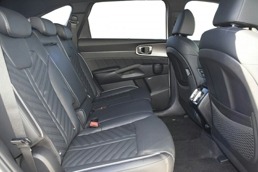 2024 MY25 Kia Sorento MQ4 PE HEV GT-Line SUV Image 8