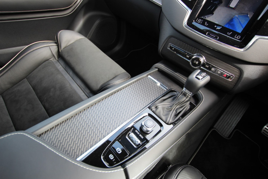 2020 Volvo XC90 L Series D5 R-Design Suv Image 14