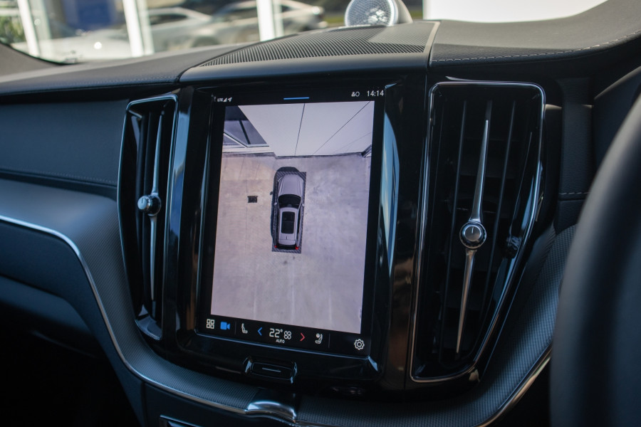2025 Volvo XC60 UZ Ultra T8 Plug-In Hybrid SUV Image 17