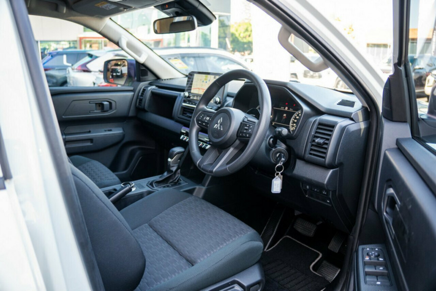 2024 Mitsubishi Triton MV GLX Ute Image 16