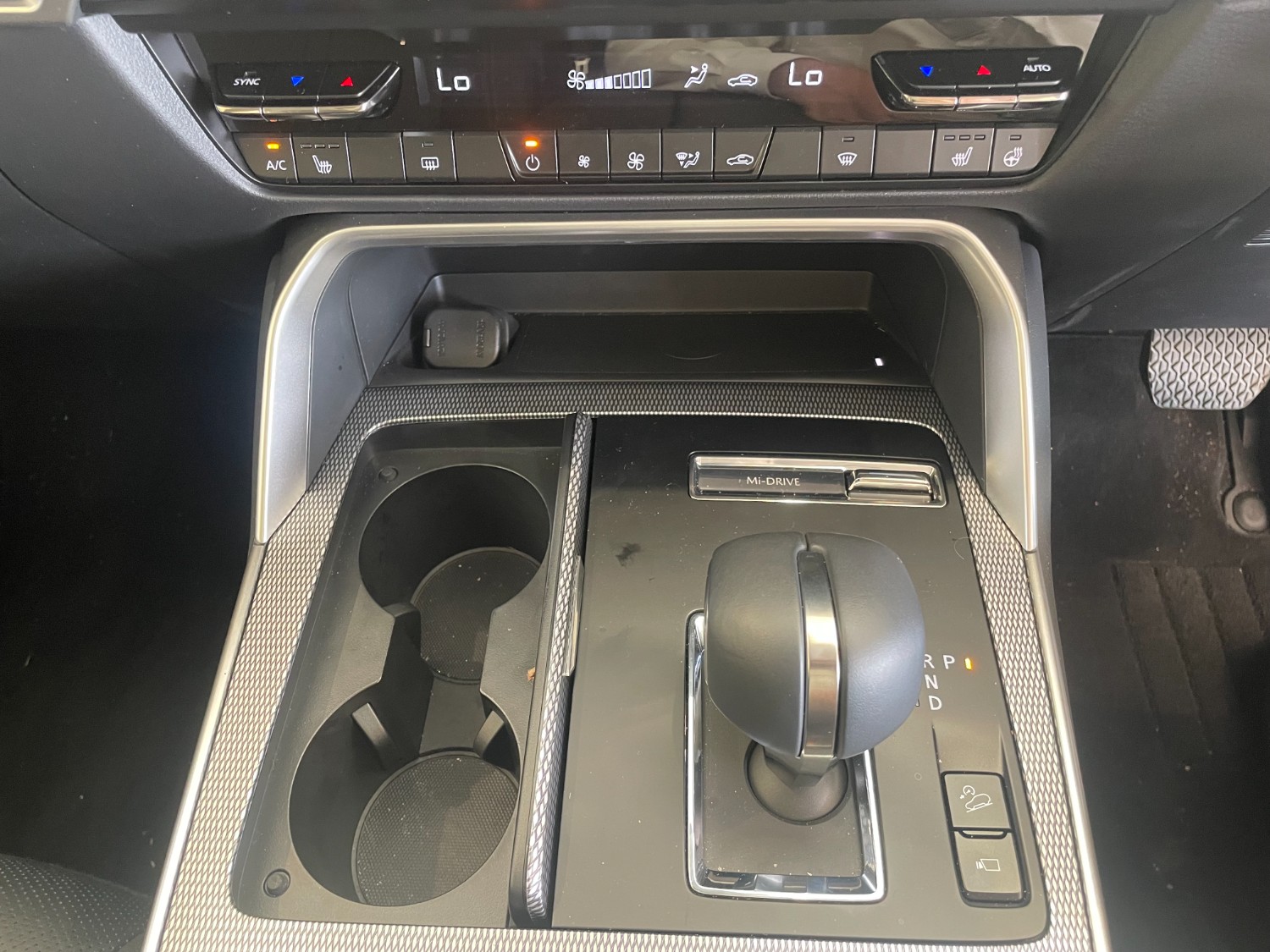 2024 Mazda CX-60 KH Series G40e GT Vision Technology SUV Image 13