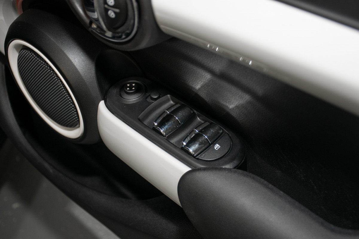 2015 MINI Cooper S Hatch