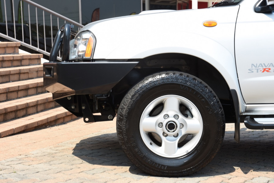 2015 Nissan Navara D22 S5 ST-R Utility Image 5