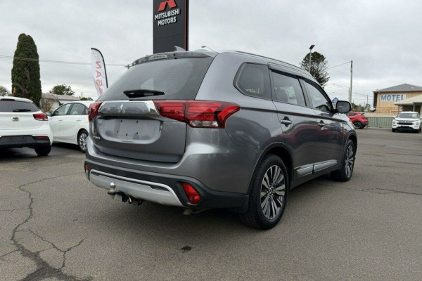 2019 Mitsubishi Outlander ZL ES SUV Image 21
