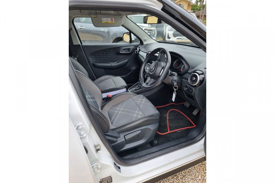 2020 MG MG3 SZP1 Core Hatch Image 9