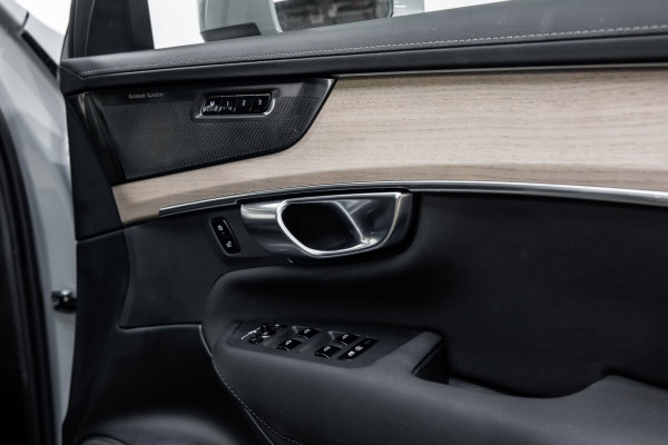 2025 Volvo XC90 L Series Ultra B5 Bright SUV Image 10