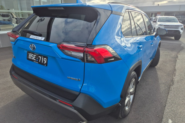 2021 Toyota RAV4 AXAH54R GXL SUV Image 13