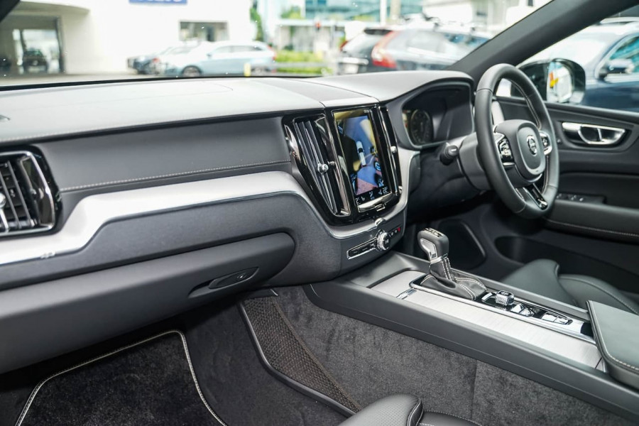 2020 MY21 Volvo XC60 UZ T6 R-Design Suv Image 5