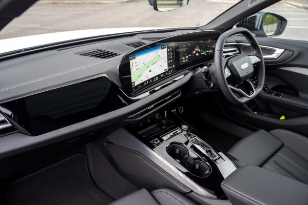 2025 Audi A5 B10 e-hybrid S-Line Wagon