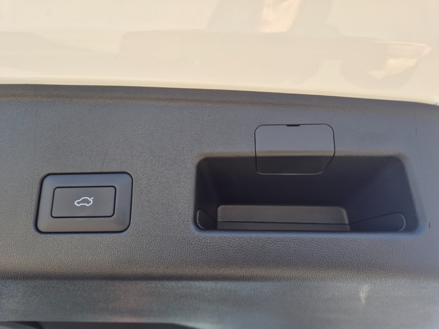 2026 Jaecoo J5  Summit SUV Image 7