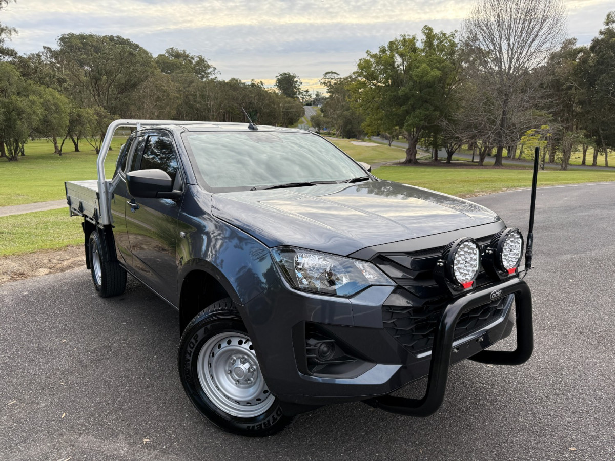 Used 2024 Isuzu D-MAX SX #20327 Mike Blewitt Ford | Mike Blewitt