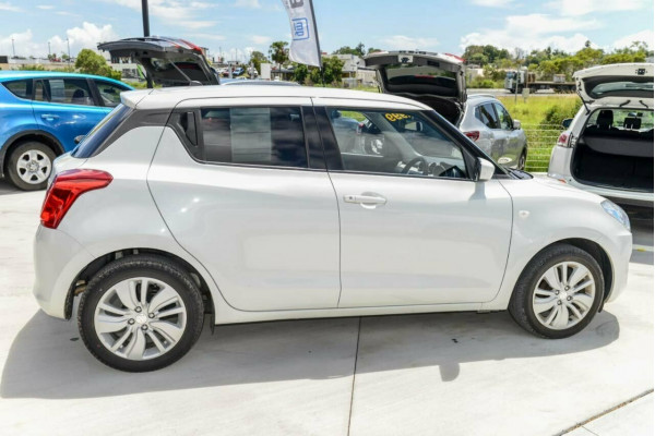 2018 Suzuki Swift AZ GL Navigator Hatch Image 5