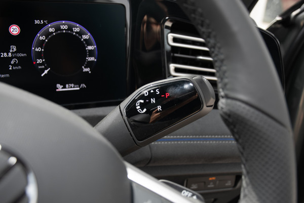 2026 Volkswagen Tiguan CT 200TSI eHybrid R-Line SUV Image 14