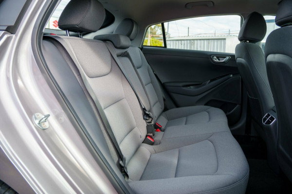 2022 Hyundai IONIQ AE.V4 Electric Elite Coupe Image 8