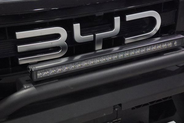 2024 MY25 BYD SHARK 6  Premium Ute image 2