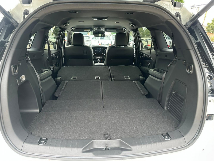 2026 MY25.5 Isuzu MU-X RJ LS-T SUV Image 25