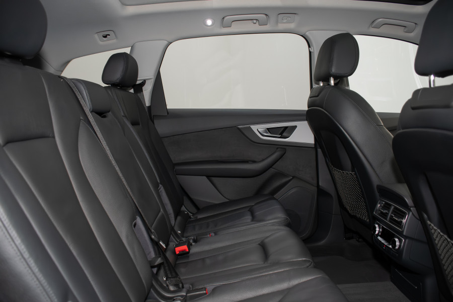 2016 Audi Q7 4M TDI SUV Image 3