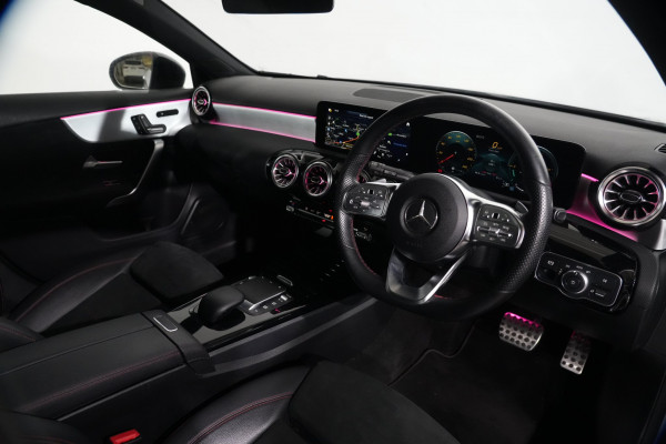 2022 Mercedes-Benz A-Class A180 Hatch image 11