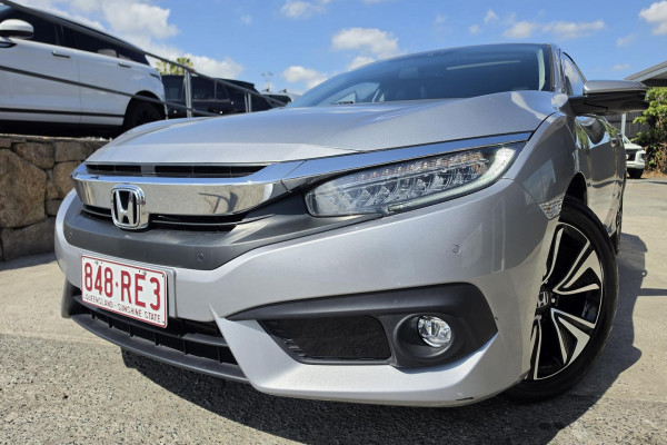 2016 Honda Civic 10th Gen VTi-LX Sedan Image 2