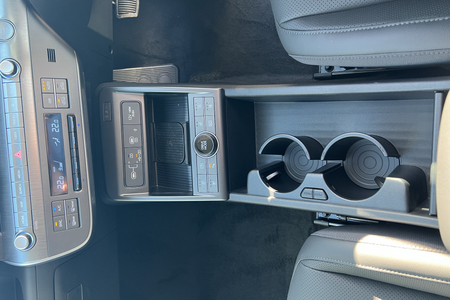 2025 Hyundai KONA SX2.V2 Hybrid Premium SUV Image 30