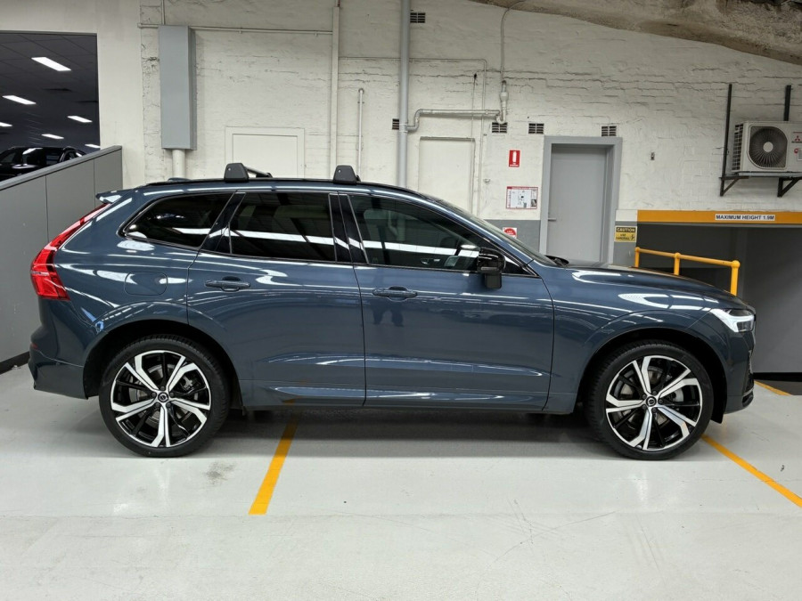 2022 MY23 Volvo XC60 UZ Recharge Ultimate T8 Plug-in Hybrid SUV Image 3