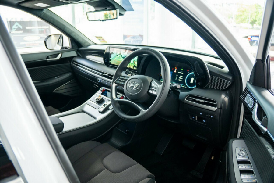 2024 MY25 Hyundai Palisade LX2.V5 Calligraphy Black Ink SUV Image 21