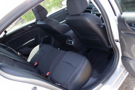 2018 MY17 Renault Megane Sedan LFF Zen Sedan