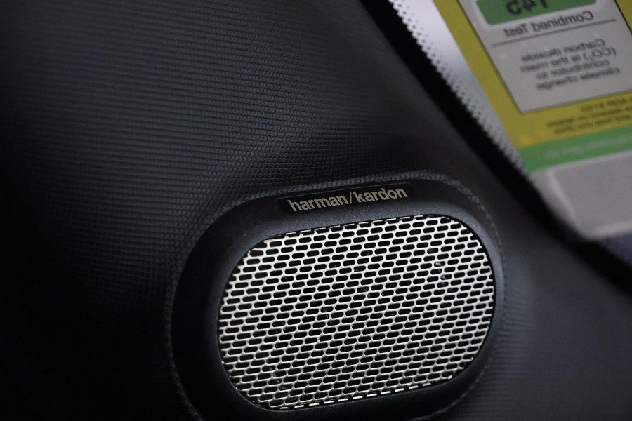 2025 MINI Cooper F65 S Favoured Hatch