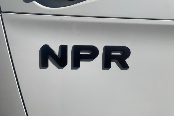 2026 Isuzu NPR Cab Chassis Image 7