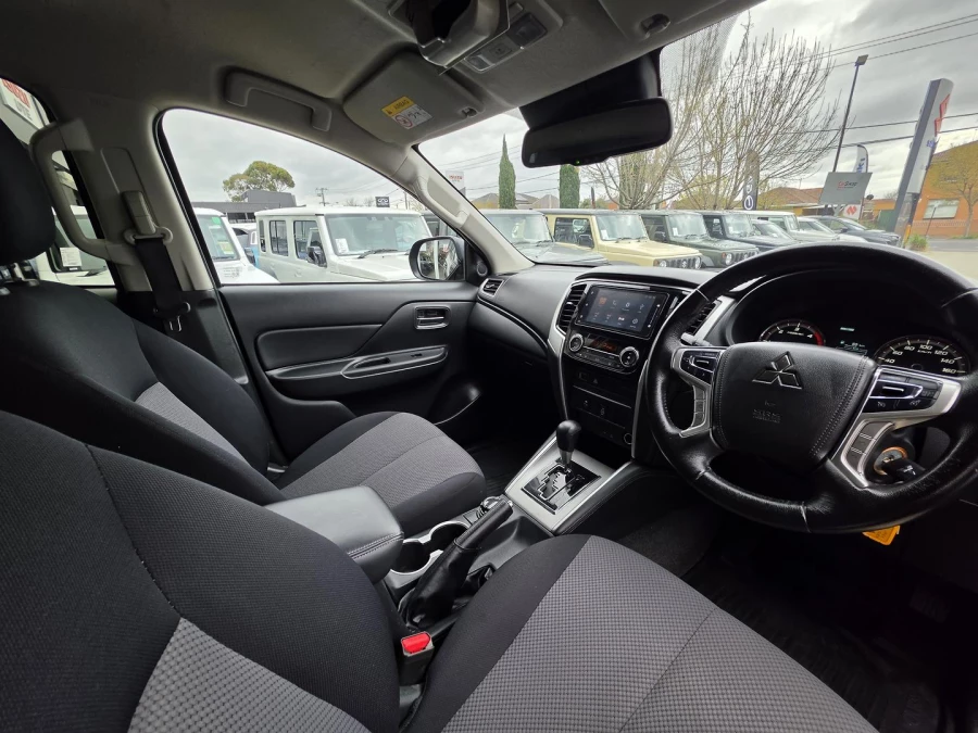 2022 MY22.5 Mitsubishi Triton MR GLX-R Ute Image 16