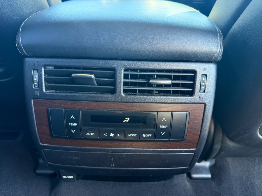 2019 Toyota LandCruiser VDJ200R VX SUV Image 12