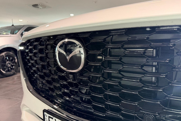 2025 Mazda CX-60 KH Series P50e GT SUV Image 4
