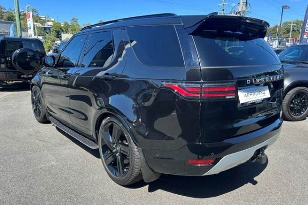 2026 Land Rover Discovery Series 5 D350 Gemini SUV Image 4