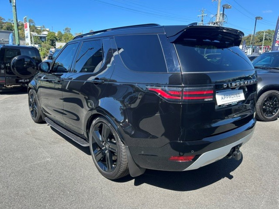2026 Land Rover Discovery Series 5 D350 Gemini SUV Image 4