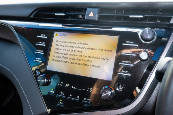 2019 Toyota Camry SX Sedan Image 14