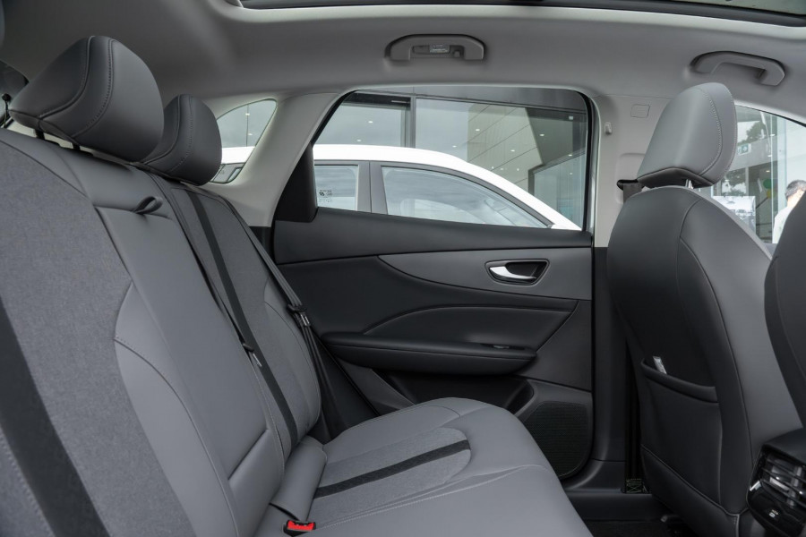 2025 MG MGS5 EV ZS3EM Essence 49 SUV Image 7