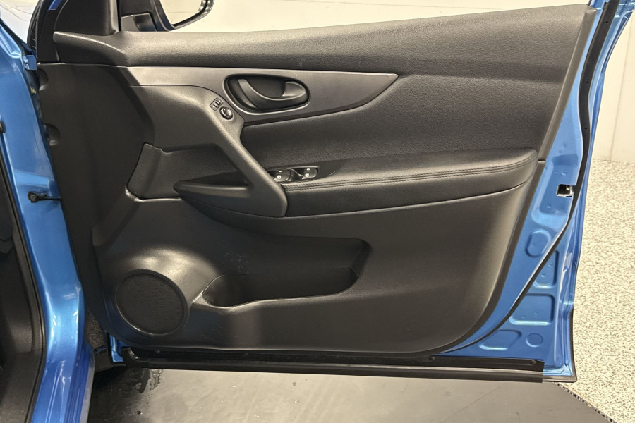 2018 Nissan QASHQAI ST Wagon Image 18