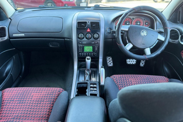 2002 Holden Commodore VY SS Sedan Image 9