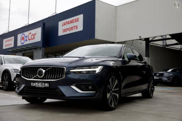 2024 Volvo S60  Ultimate B5 Bright Sedan